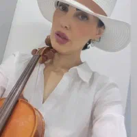 تدریس خصوصی و آکادمیک ویولن تخصصی.