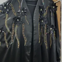 عبا مانتویی