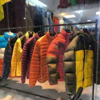 پوشاک و لوازم کوهنوردی