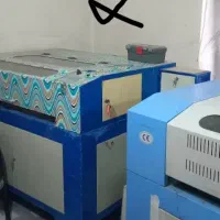 دستگاه حکاکی برش لیزر ۶۰ ۹۰ شفنگ فعال و به کار