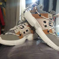 خدمات خشکشویی و پتوشویی و پرده شویی و رنگرزی باپیک|خدمات نظافت|شیراز, کاراندیش|دیوار