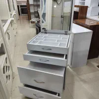 میز جادویی نیمکت دار