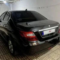 دنا پلاس توربو ۶ دنده دستی مدل ۱۴۰۱