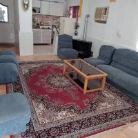 دوخوابه کفی دربست درمحیط امن چندمتری دریا