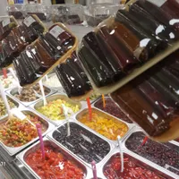 فروشنده آقا در فروشگاههای اتکا تهران