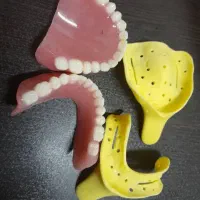 دندانپزشک و دندانساز تجربی (ساخت پروتز مصنوعی)