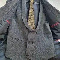 کت و شلوار و جلیقه کاملن نو همراه کروات سایز ۴۶|لباس|قرچک, شهرک طلائیه|دیوار