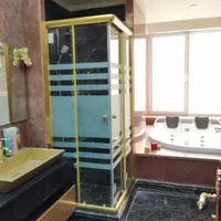 کابین دوش ، حمام شیشه ای ، پارتیشن شیشه ای|لوازم حمام|رشت, سعدی (تختی)|دیوار