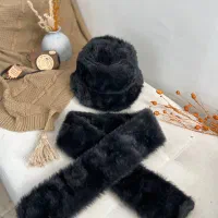 کلاه و شالگردن فرحی