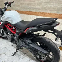 بنلی ۳۰۰ مدل ۱۴۰۰ در حد صفر