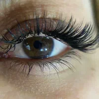 مدل جهت عکاسی از چشم