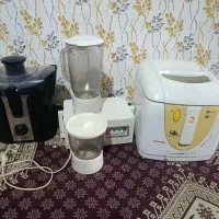 دو عدد آب میوه گیری یک عدد سرغ کن