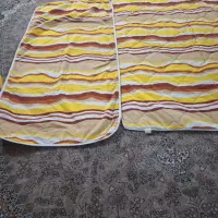 لحاف تشک یا نفره|رختخواب، بالش، پتو|طرقبه, |دیوار