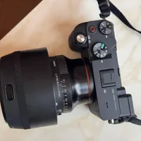 Sony A7C + Sigma 85 f1.4 dg dn در حد|دوربین عکاسی و فیلم‌برداری|تهران, تجریش|دیوار