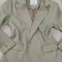 تعدادی مانتو و کت مزونی  سایز ۴۲ و ۴۴ نو