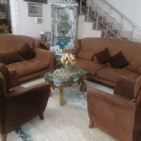 مبلمان راحتی ۷نفره درحدنو|مبلمان خانگی و میز عسلی|شیراز, گل سرخ|دیوار