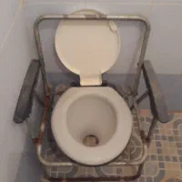 صندلی توالت فرنگی