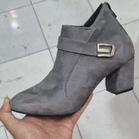 کفش پاشنه داره رنگ طوسی