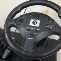کنسول بازی سونی ۲ به همراه فرمان و دنده