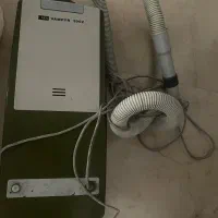 جاروبرقی قدیمی و چاقو