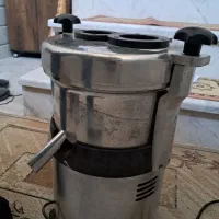 دستگاه ابمیوه گیری|آبمیوه‌گیر و آب‌مرکبات‌گیر|کاشان, دشت لتحر|دیوار