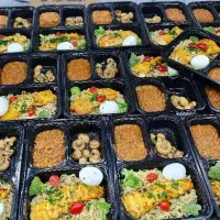 بازاریاب یا فروشنده غذای ایرانی درآمدعالی