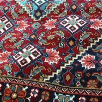 گلیم فرش به علت کمبود جا به فروش می رسد