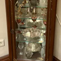 دو عدد ویترین شیشه ای