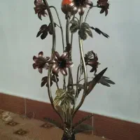 چراغ شب ایستاده