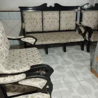 مبل و شیشه عسلی