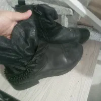 چند جفت کفش|کیف، کفش، کمربند|اردبیل, |دیوار