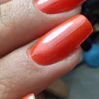 خدمات کاشت ناخن و اسپا