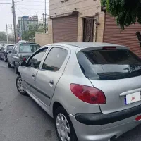 ۲۰۶ فرانسه نقره ای سقف شاسی بیرنگ
