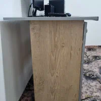 میز کامپیوتر در حد نو محکم و سنگین|میز تحریر و کامپیوتر|اردبیل, |دیوار