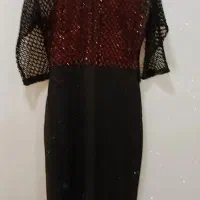 تعدادی لباس|لباس|مهاجران, |دیوار