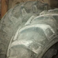 لاستیک عقب تراکتور فرگوسن