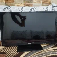 2عددتلوزیون ال ای دی صنام نیازتعمیر صفه کامل سالم