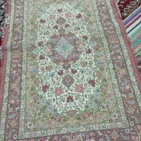 قالی دستباف  زرع نیم چله ابریشم نخ کرک|فرش|قم, یزدان‌شهر|دیوار