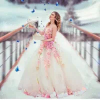 فروشنده مزون عروس