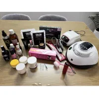 وسایل کاشت ناخن در حد نو با جعبه