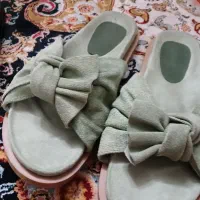 صندل یا  دمپایی روفرشی