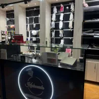 فروش دکوراسیون و ویترین مغازه