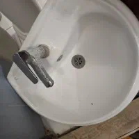 روشویی همراه باشیر