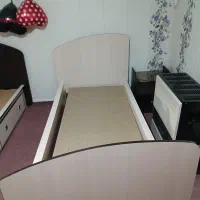 تخت یک نفره