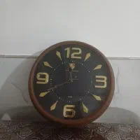 ساعت دیواری