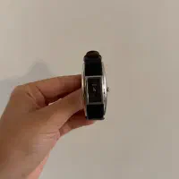 ساعت trust