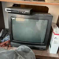 ۴ عدد تلویزیون قدیمی