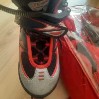 دوعدد دوچرخه ، دوعدد اسکیت و یک اسکوتر