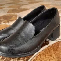 کفش زنانه شیک و زیبا کاملا نو