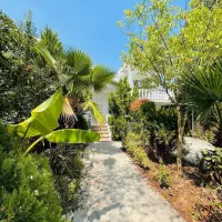 ویلا-نیم-پیلوت-رومی-مشجر-265-متری-مبله-کامل-شهرکی